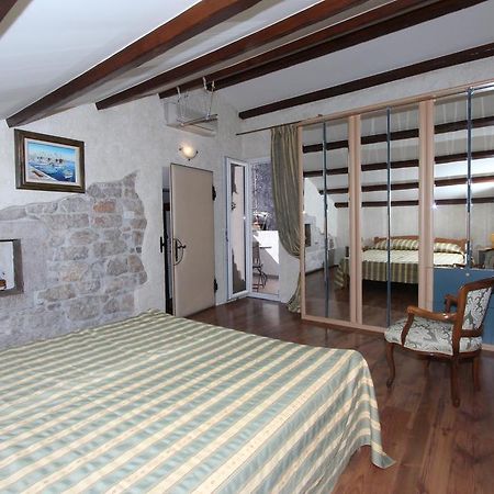 Apartment Midea Ровинь Экстерьер фото