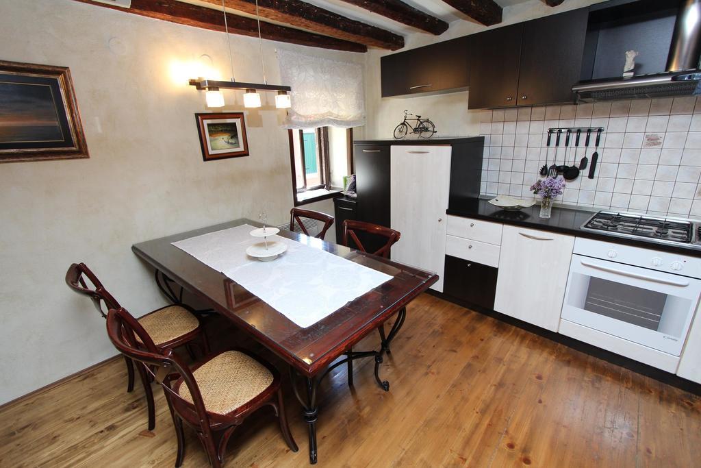 Apartment Midea Ровинь Экстерьер фото