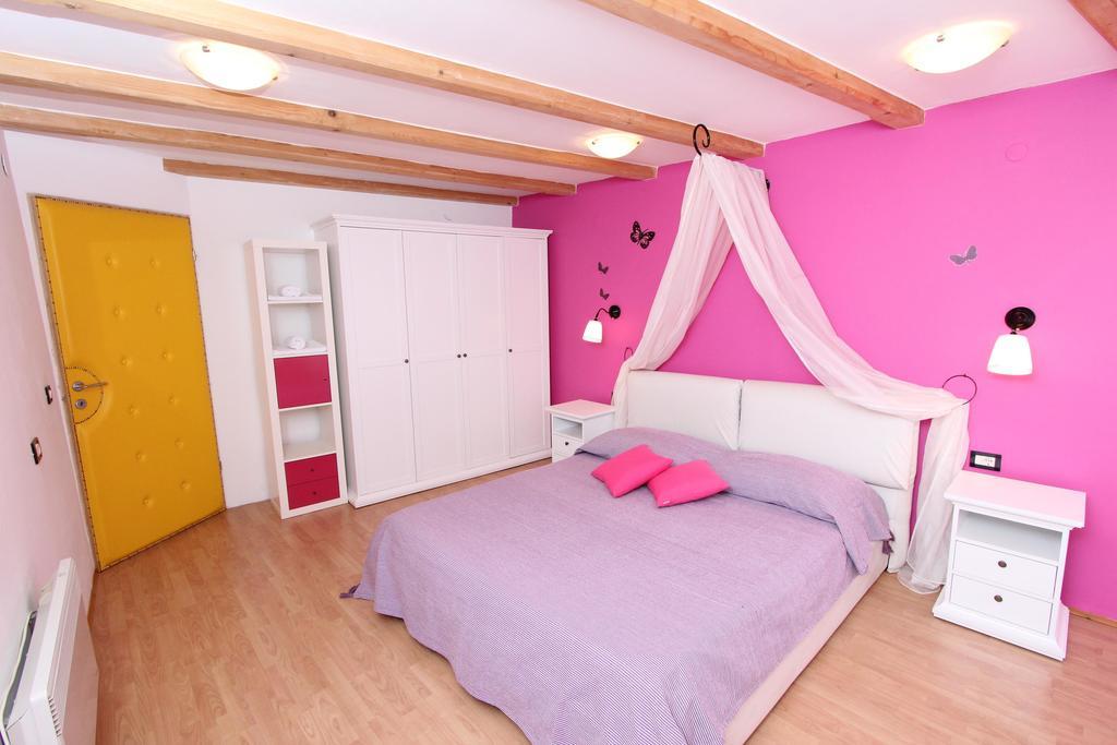 Apartment Midea Ровинь Экстерьер фото